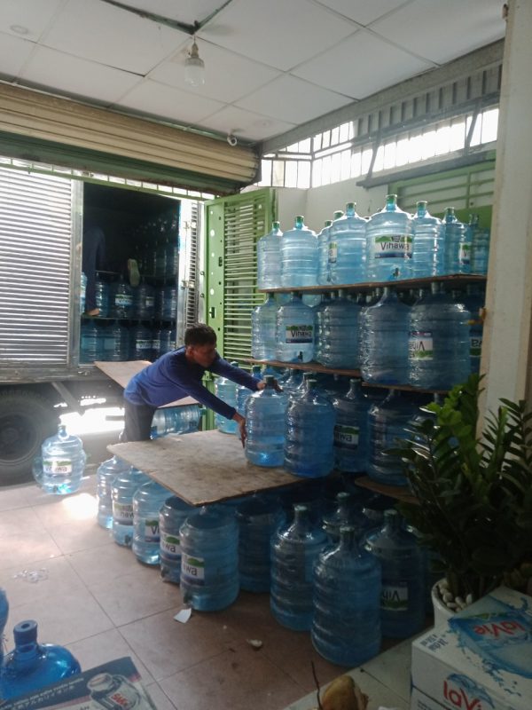Đại lý nước uống đóng bình Long Thành Phát