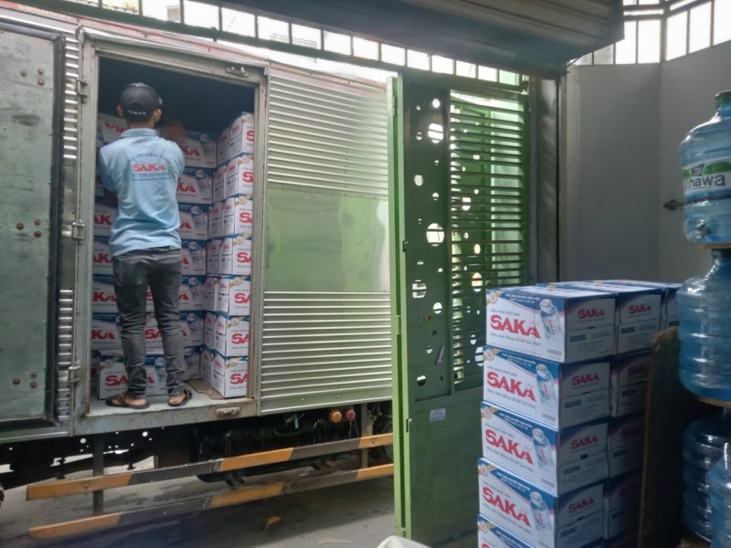 z3765380349650 7d5f4dba134d50cf9ce6a566e2ca445e Giao nước suối SAKA Phú Nhuận giá rẻ - 0353 888 399