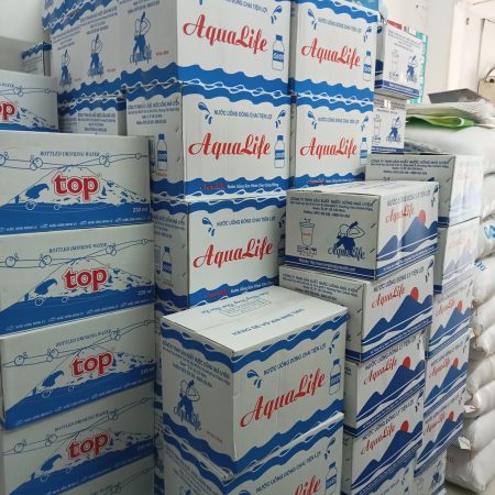 z4686384263692 396d93a0fba10c6d53efc1eb3b637035 Nước suối chai nhỏ Aqualife 250ml ( thùng 24 chai )