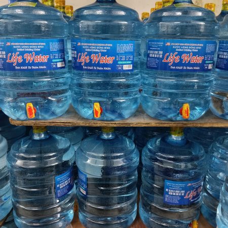 gen h z7679408448394 3331cdb347b7554f66c526316fb109bb Nước tinh khiết Life Water 19 lít ( úp, vòi )