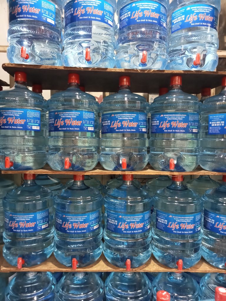Đại lý giao nước uống đóng bình Life Water